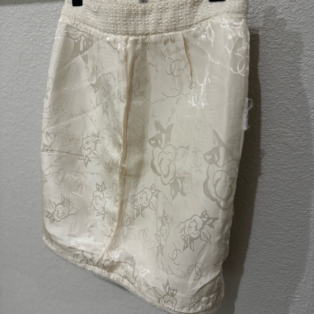 CHANEL Vintage Tweed Pencil Skirt - Picture 6 of 12
